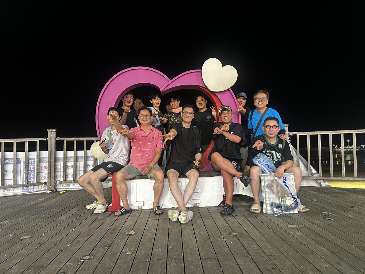 1785228883_6a686e53b3bc1.jpg